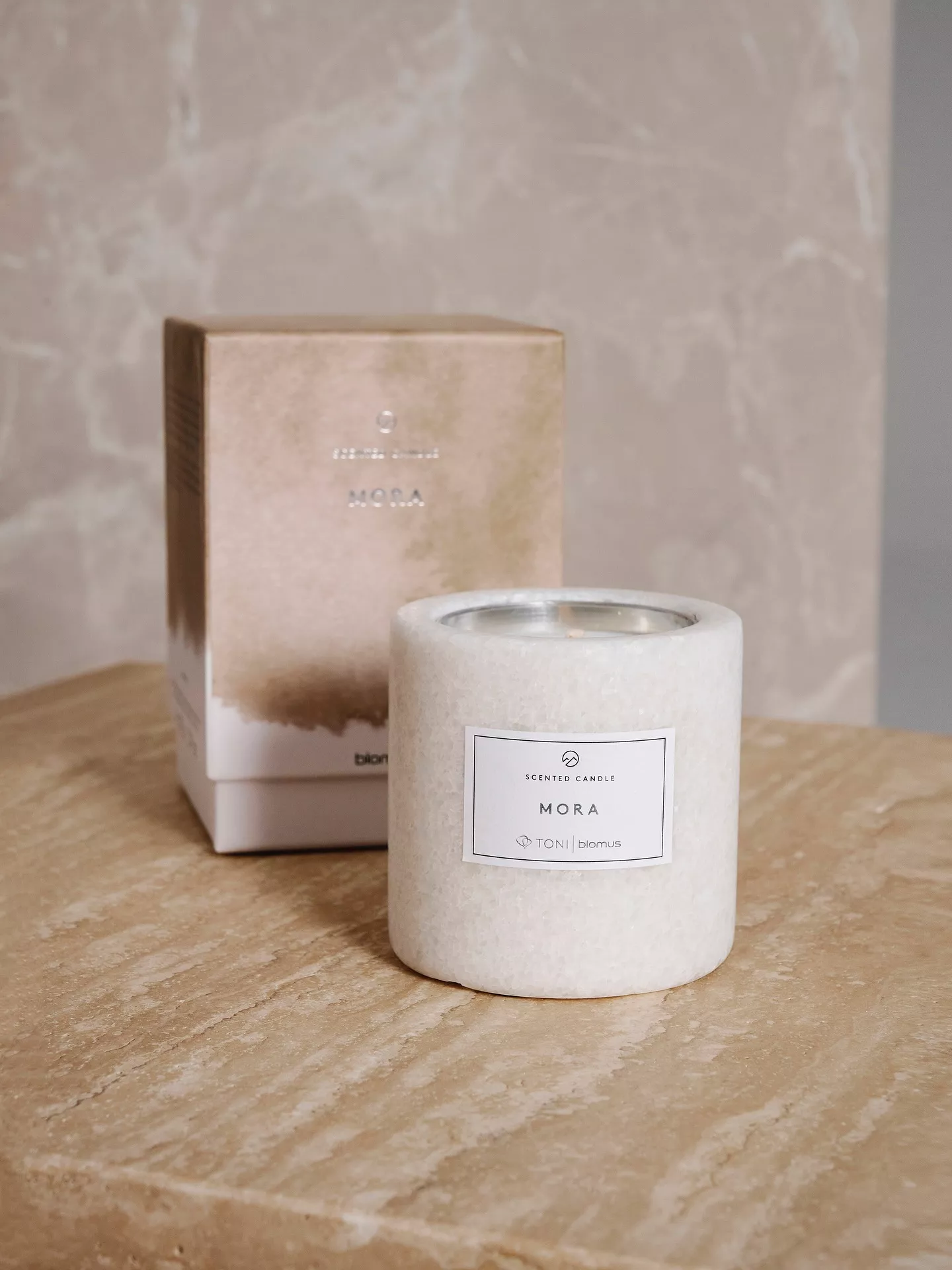 Ein kleines Geschenk für dich ✨

Die Feiertage rücken näher und wir möchten für deine Treue DANKE sagen.

Zu deiner Bestellung (bis 17.12.25 23:59 Uhr) schenken wir dir eine edle Duftkerze von Blomus.
 
Dein Code: LICHTMOMENT

Einmalig pro Person und Bestellung im Warenkorb auf www.toni-fashion.de einlösbar. Gültig für Bestellungen von 16.12.25 16:30 bis 17.12.2025 23:59. Nicht mit anderen Codes kombinierbar und nur solange der Vorrat reicht.
 
#TONIFashion #simplythebest