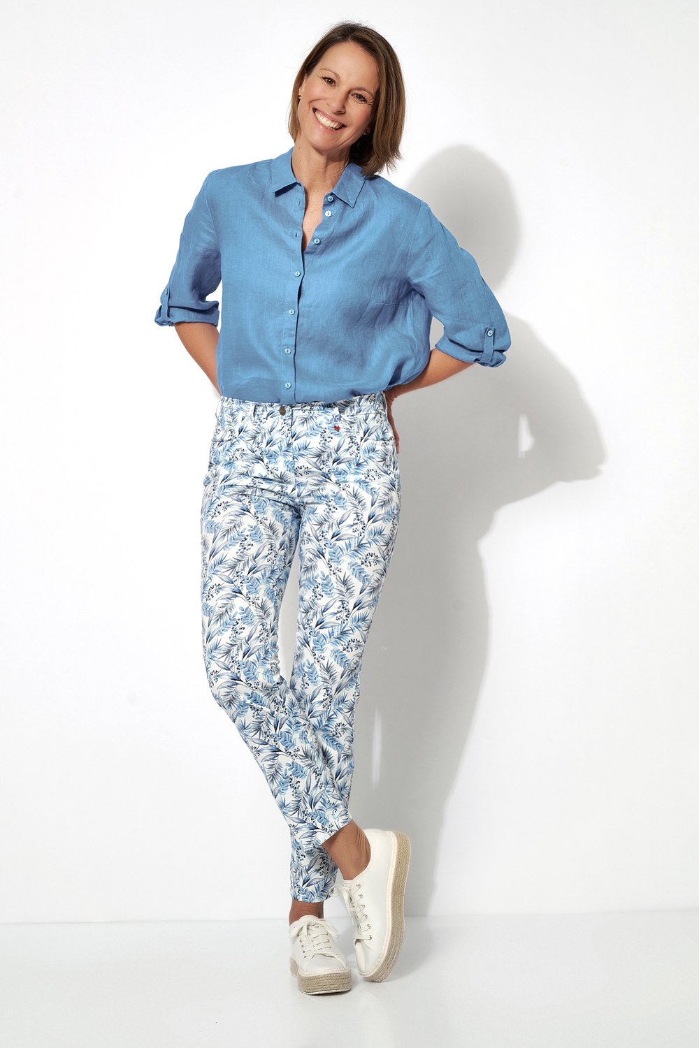 Slim-Fit Hose mit Naturdruck | Style »Meine beste Freundin« Weiss/Blau