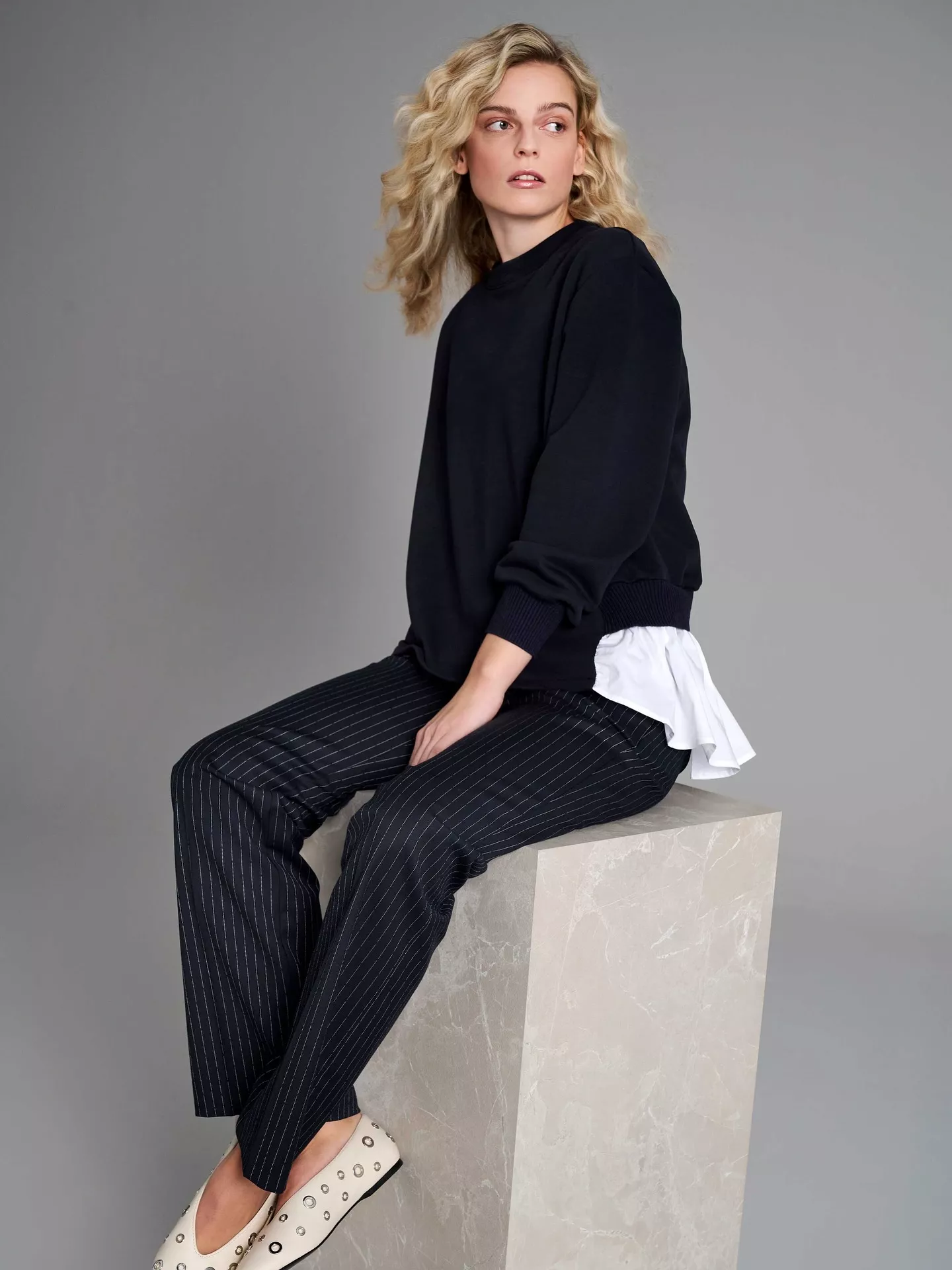 Zwischen den Jahren liegt Magie in der Luft. Wir warten auf Mitternacht und freuen uns aufs neue Jahr mit euch. Guten Rutsch und bleibt gesund ✨

#TONIFashion